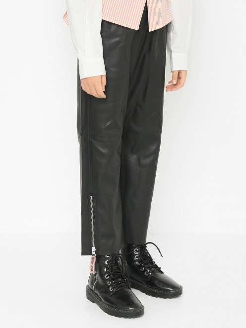 Широкие брюки на резинке с карманами MM6 - МодельВерхНиз